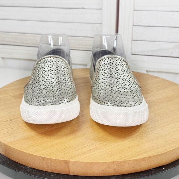 Sperry Seaside Perforated Leather‎ Slip On Sneakers Metallic Sliver 6.5 - Picture 2 of 11